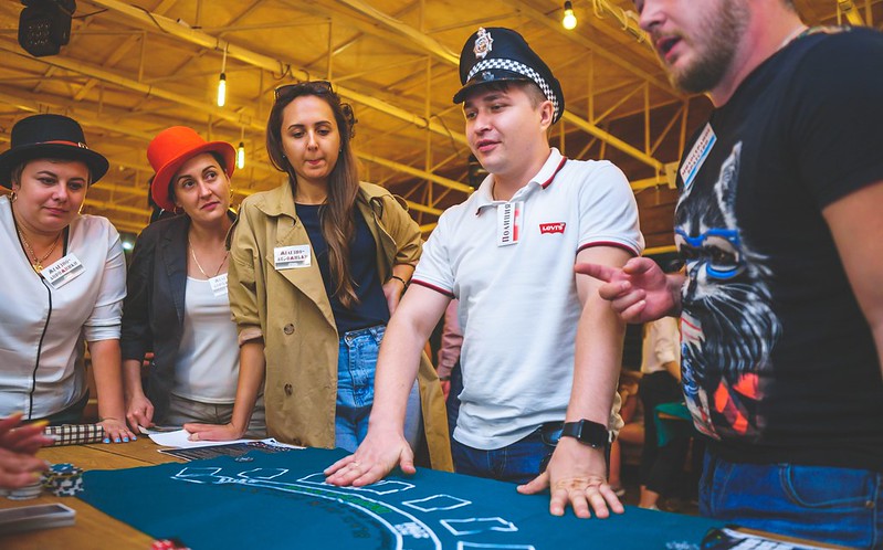 Корпоративные сувениры и подарки на День нефтяника в St. Petersburg