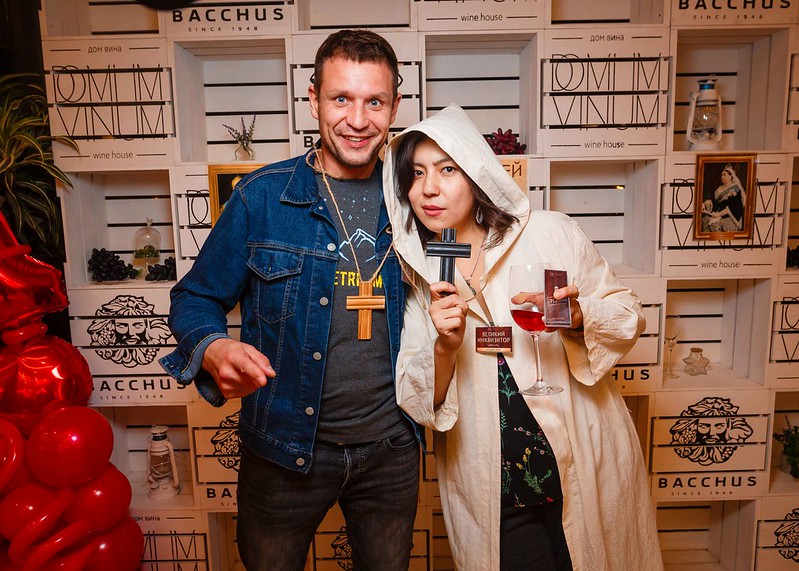 Тыквенные фонари и декорации для квеста на Хэллоуин в St. Petersburg