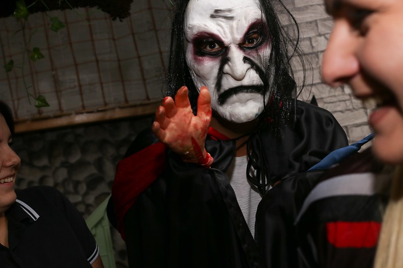 Тыквенные фонари и декорации для квеста на Хэллоуин в St. Petersburg