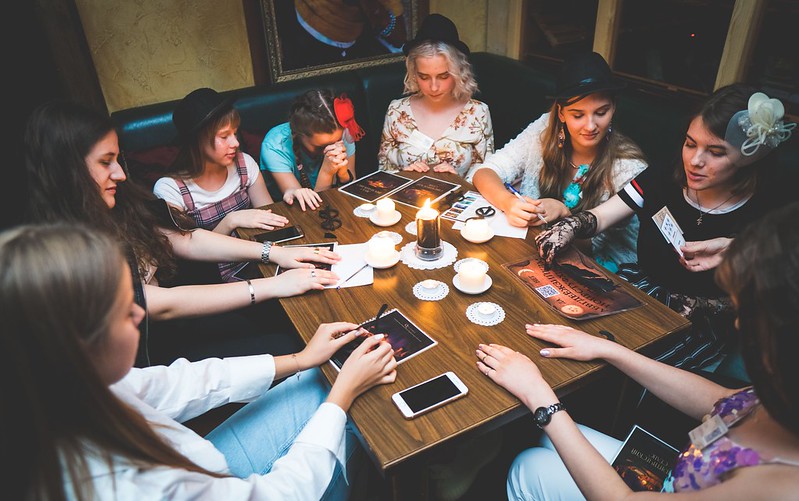 Хэллоуинская вечеринка с мистической атмосферой в St. Petersburg