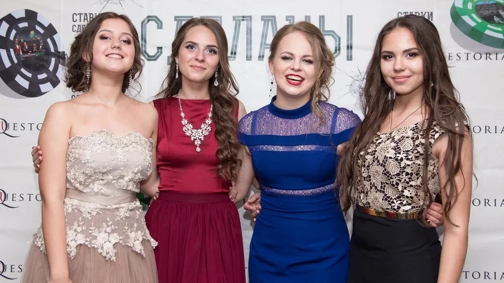 Квест на&nbsp;8&nbsp;марта в&nbsp;школе &laquo;Ставки сделаны&raquo;: самые шикарные дамы идут на&nbsp;закрытую вечеринку в&nbsp;подпольном казино. 